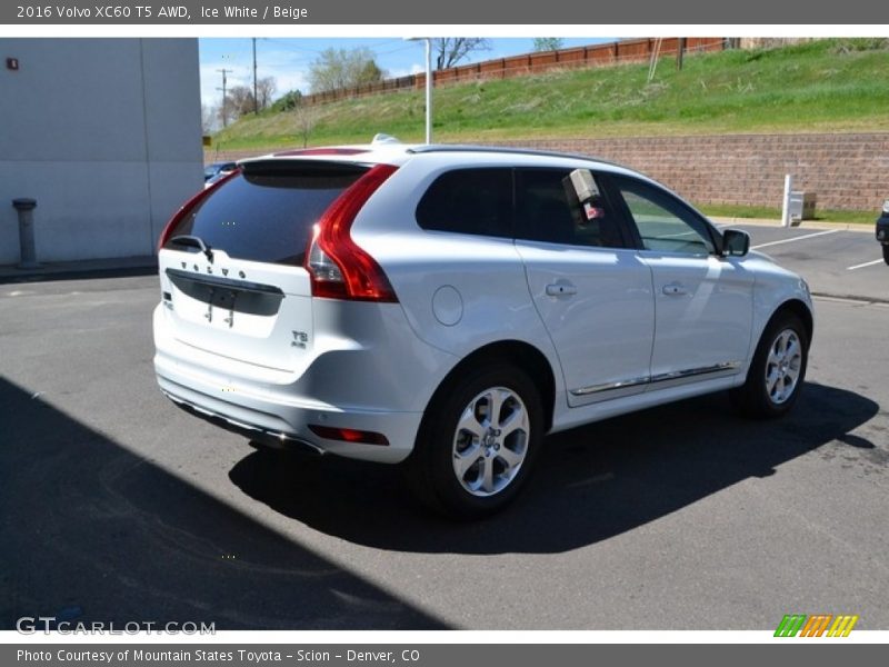 Ice White / Beige 2016 Volvo XC60 T5 AWD