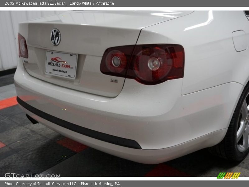 Candy White / Anthracite 2009 Volkswagen Jetta SEL Sedan