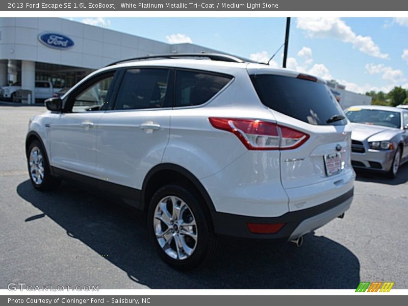 White Platinum Metallic Tri-Coat / Medium Light Stone 2013 Ford Escape SE 1.6L EcoBoost
