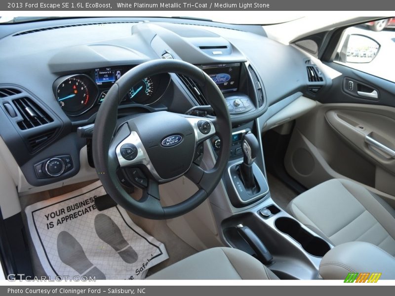 White Platinum Metallic Tri-Coat / Medium Light Stone 2013 Ford Escape SE 1.6L EcoBoost