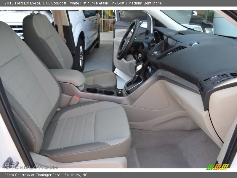 White Platinum Metallic Tri-Coat / Medium Light Stone 2013 Ford Escape SE 1.6L EcoBoost
