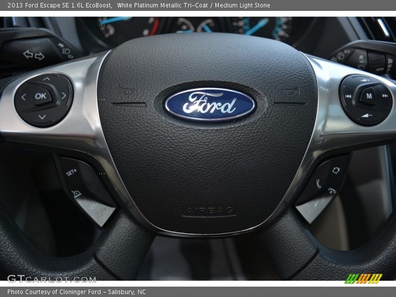 White Platinum Metallic Tri-Coat / Medium Light Stone 2013 Ford Escape SE 1.6L EcoBoost