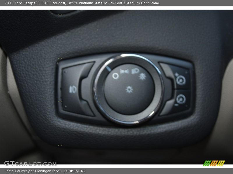 White Platinum Metallic Tri-Coat / Medium Light Stone 2013 Ford Escape SE 1.6L EcoBoost
