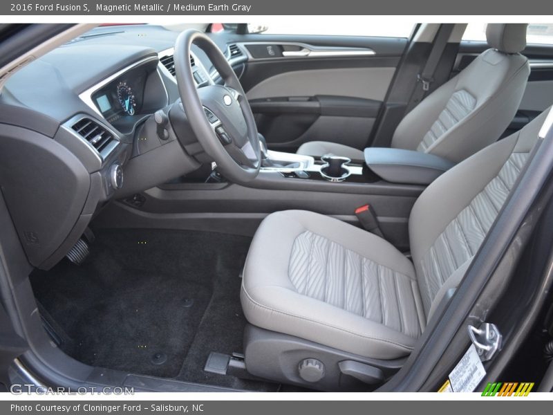 Magnetic Metallic / Medium Earth Gray 2016 Ford Fusion S
