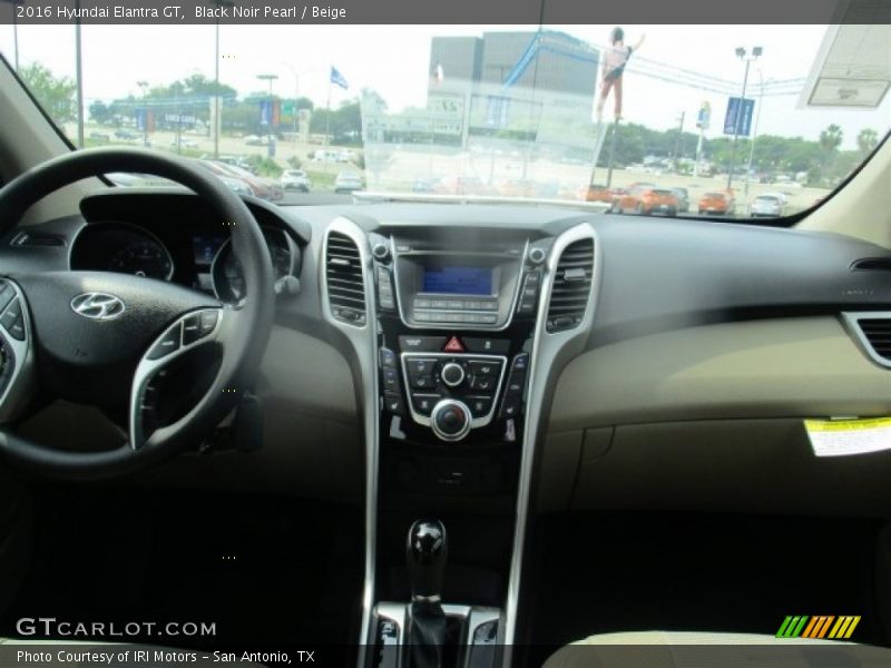 Black Noir Pearl / Beige 2016 Hyundai Elantra GT