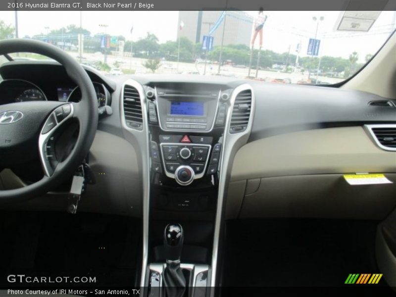 Black Noir Pearl / Beige 2016 Hyundai Elantra GT