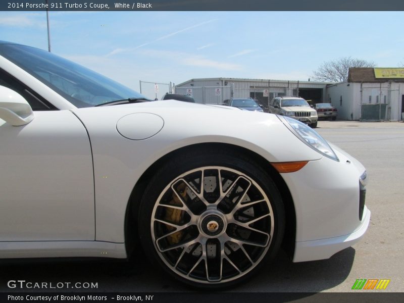 White / Black 2014 Porsche 911 Turbo S Coupe