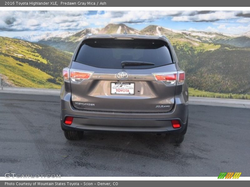 Predawn Gray Mica / Ash 2016 Toyota Highlander XLE
