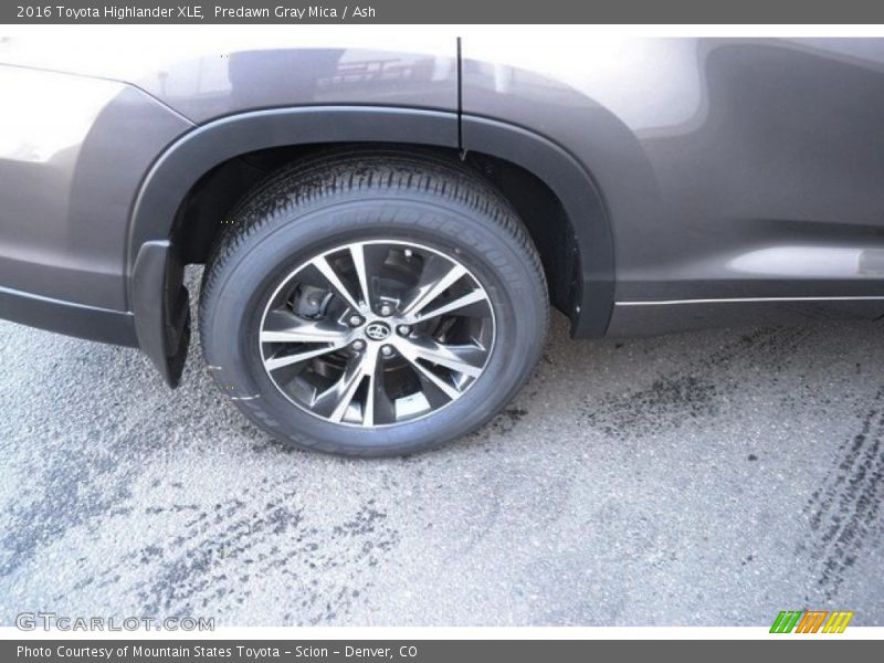Predawn Gray Mica / Ash 2016 Toyota Highlander XLE
