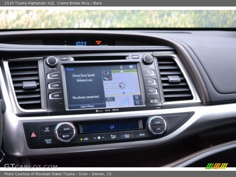 Creme Brulee Mica / Black 2016 Toyota Highlander XLE