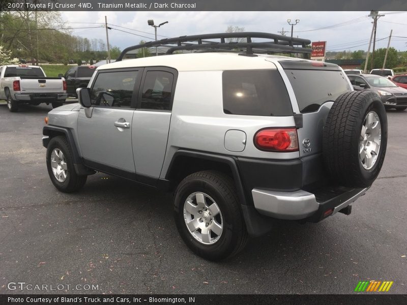 Titanium Metallic / Dark Charcoal 2007 Toyota FJ Cruiser 4WD