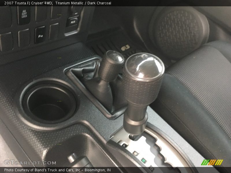 Titanium Metallic / Dark Charcoal 2007 Toyota FJ Cruiser 4WD