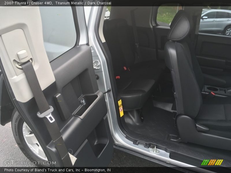 Titanium Metallic / Dark Charcoal 2007 Toyota FJ Cruiser 4WD