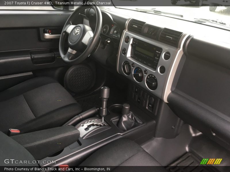 Titanium Metallic / Dark Charcoal 2007 Toyota FJ Cruiser 4WD
