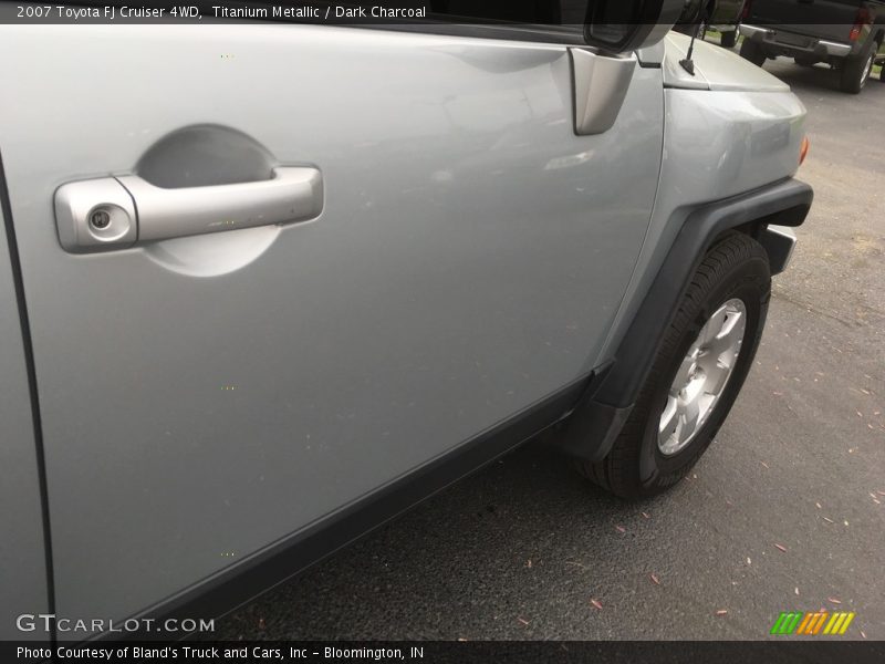 Titanium Metallic / Dark Charcoal 2007 Toyota FJ Cruiser 4WD