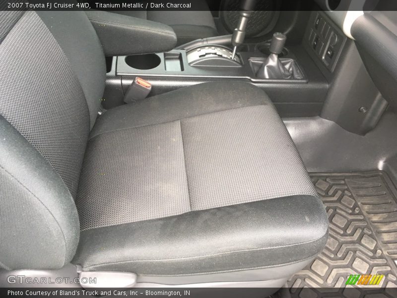 Titanium Metallic / Dark Charcoal 2007 Toyota FJ Cruiser 4WD