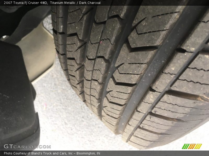 Titanium Metallic / Dark Charcoal 2007 Toyota FJ Cruiser 4WD