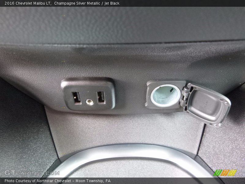 Champagne Silver Metallic / Jet Black 2016 Chevrolet Malibu LT