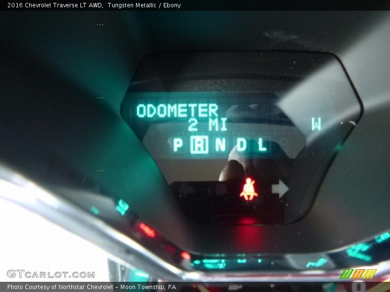 Tungsten Metallic / Ebony 2016 Chevrolet Traverse LT AWD