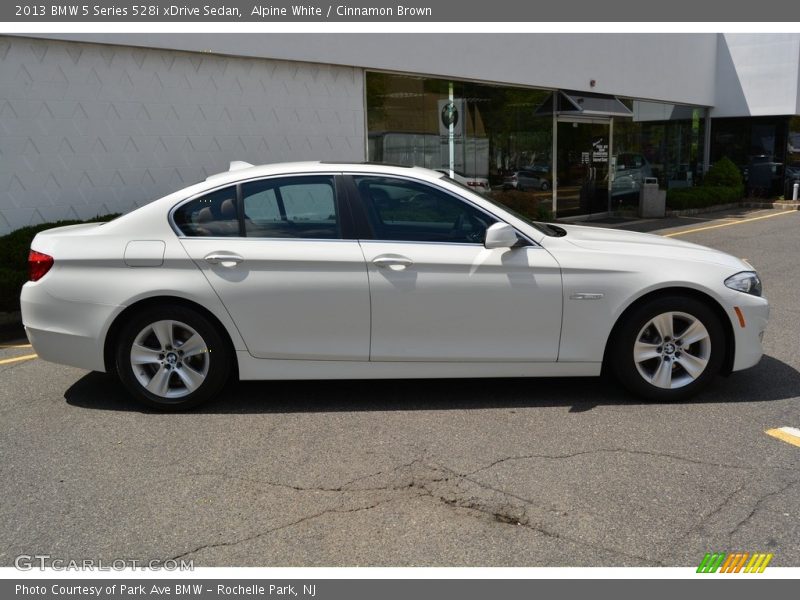 Alpine White / Cinnamon Brown 2013 BMW 5 Series 528i xDrive Sedan