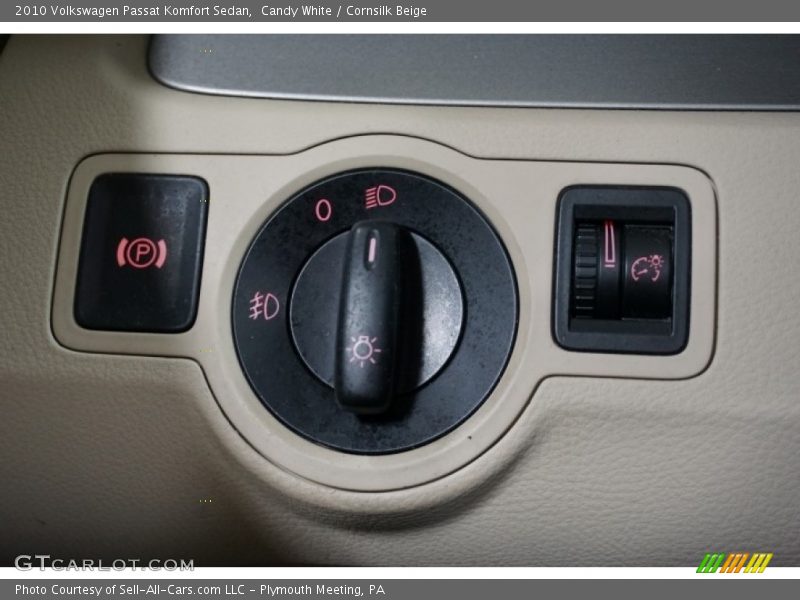 Candy White / Cornsilk Beige 2010 Volkswagen Passat Komfort Sedan