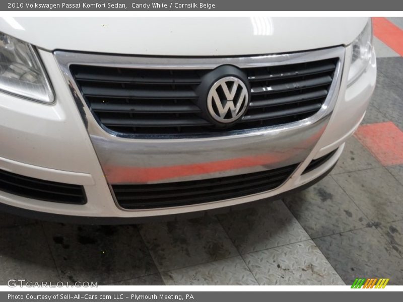 Candy White / Cornsilk Beige 2010 Volkswagen Passat Komfort Sedan