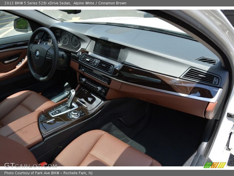 Alpine White / Cinnamon Brown 2013 BMW 5 Series 528i xDrive Sedan