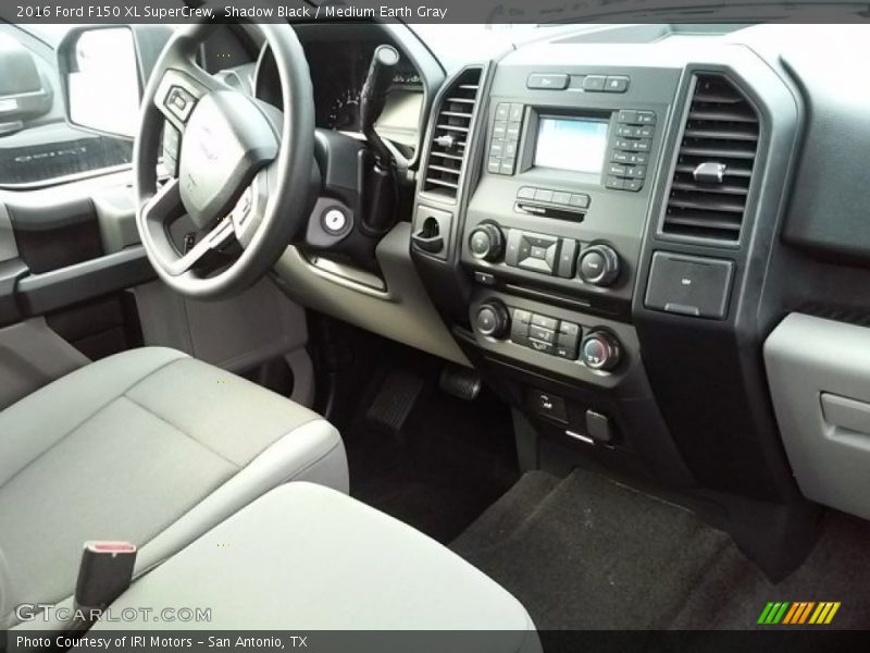 Shadow Black / Medium Earth Gray 2016 Ford F150 XL SuperCrew