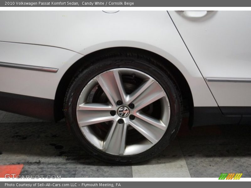 Candy White / Cornsilk Beige 2010 Volkswagen Passat Komfort Sedan