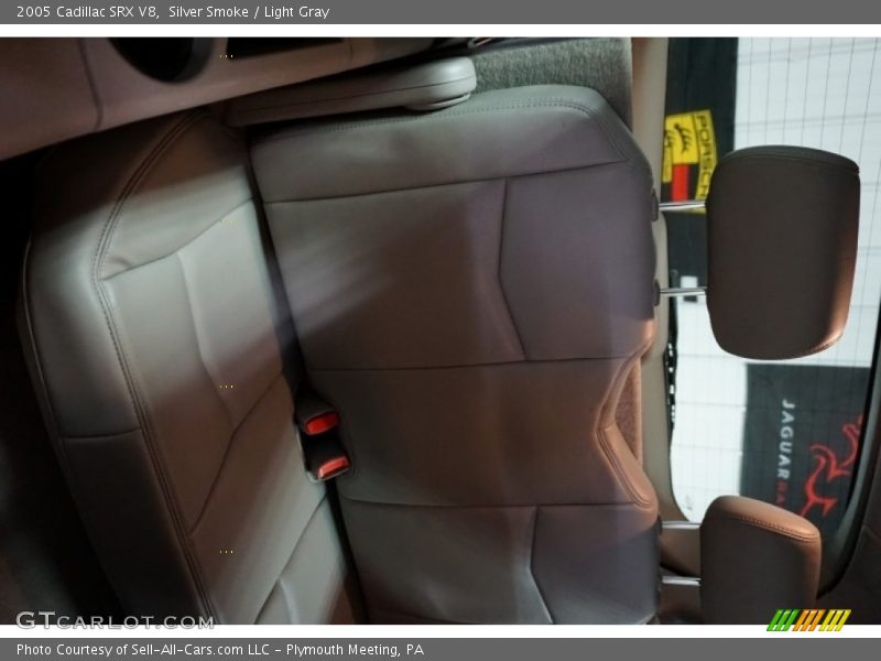 Silver Smoke / Light Gray 2005 Cadillac SRX V8