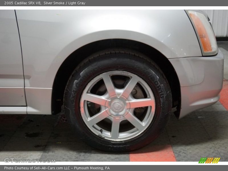 Silver Smoke / Light Gray 2005 Cadillac SRX V8