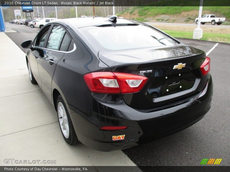 Mosaic Black Metallic / Jet Black 2016 Chevrolet Cruze LT Sedan