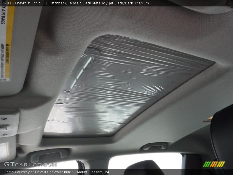 Mosaic Black Metallic / Jet Black/Dark Titanium 2016 Chevrolet Sonic LTZ Hatchback