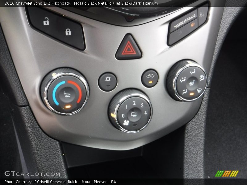 Mosaic Black Metallic / Jet Black/Dark Titanium 2016 Chevrolet Sonic LTZ Hatchback