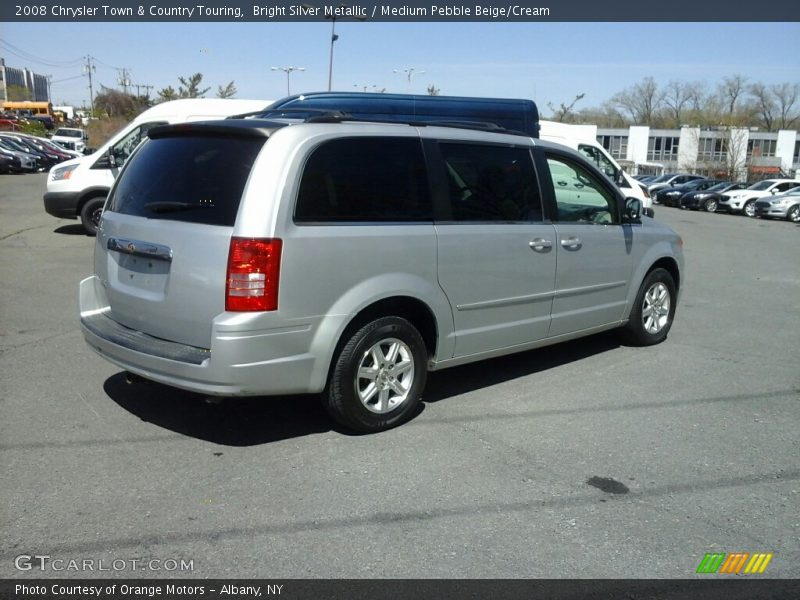 Bright Silver Metallic / Medium Pebble Beige/Cream 2008 Chrysler Town & Country Touring