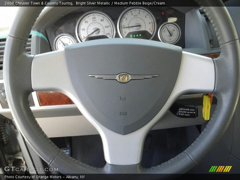 Bright Silver Metallic / Medium Pebble Beige/Cream 2008 Chrysler Town & Country Touring