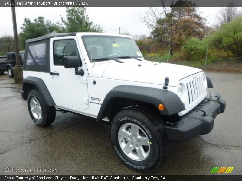 Bright White / Black 2016 Jeep Wrangler Sport