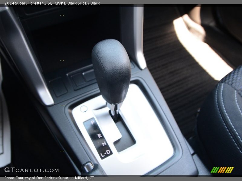 Crystal Black Silica / Black 2014 Subaru Forester 2.5i
