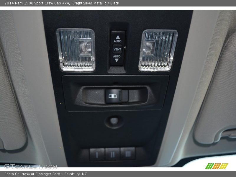Bright Silver Metallic / Black 2014 Ram 1500 Sport Crew Cab 4x4