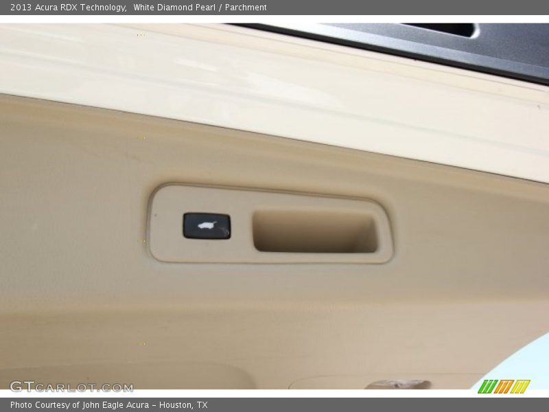 White Diamond Pearl / Parchment 2013 Acura RDX Technology