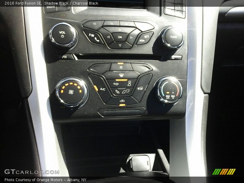 Shadow Black / Charcoal Black 2016 Ford Fusion SE