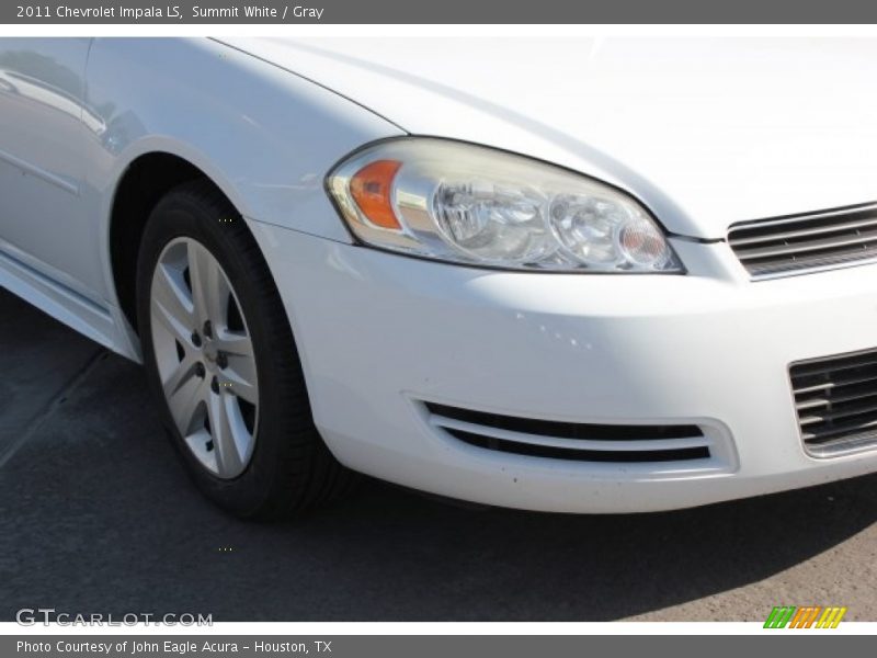 Summit White / Gray 2011 Chevrolet Impala LS