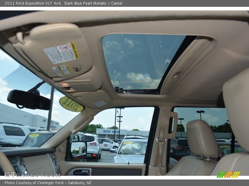 Dark Blue Pearl Metallic / Camel 2011 Ford Expedition XLT 4x4