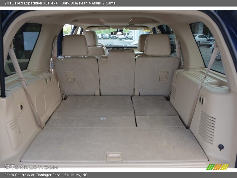 Dark Blue Pearl Metallic / Camel 2011 Ford Expedition XLT 4x4