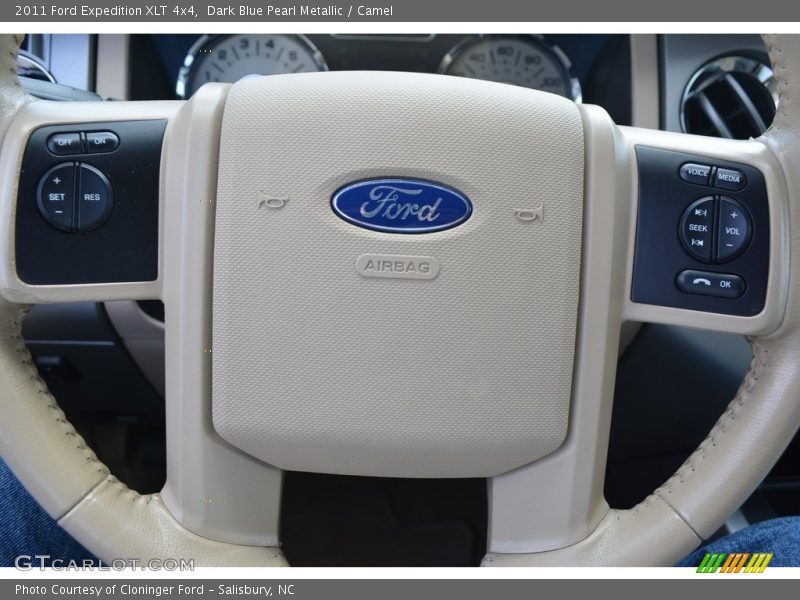 Dark Blue Pearl Metallic / Camel 2011 Ford Expedition XLT 4x4