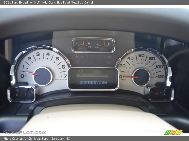 Dark Blue Pearl Metallic / Camel 2011 Ford Expedition XLT 4x4