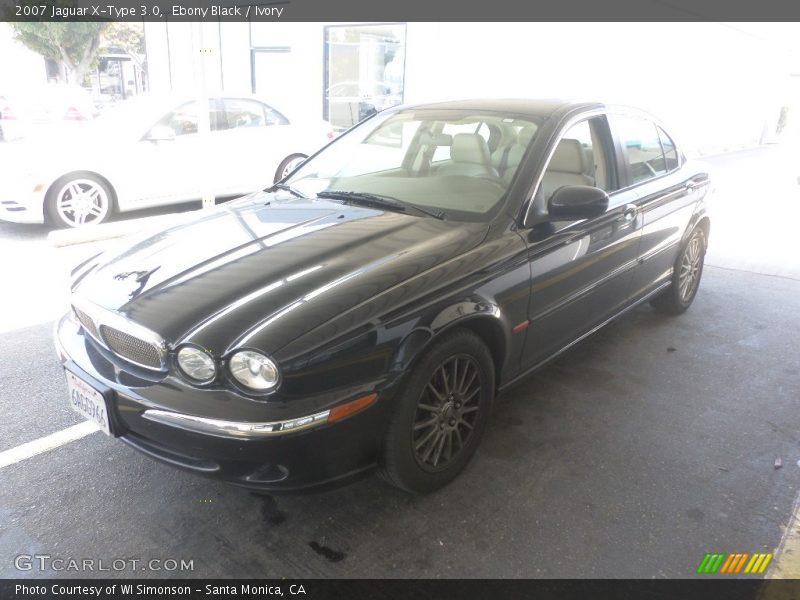 Ebony Black / Ivory 2007 Jaguar X-Type 3.0