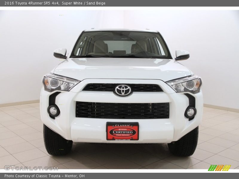 Super White / Sand Beige 2016 Toyota 4Runner SR5 4x4