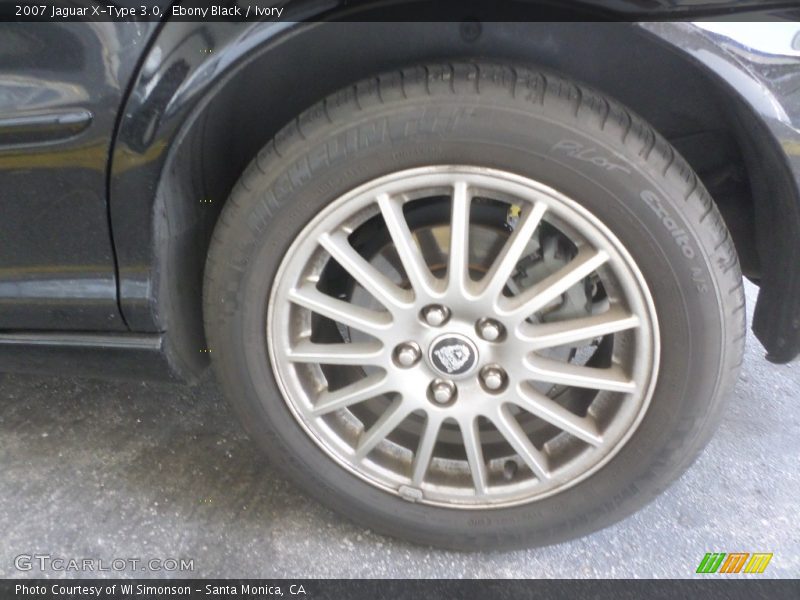 Ebony Black / Ivory 2007 Jaguar X-Type 3.0