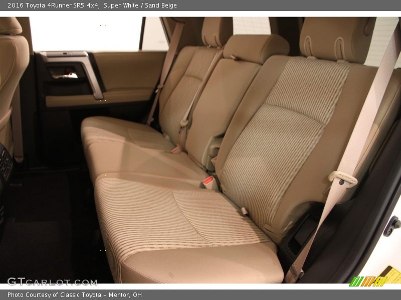 Super White / Sand Beige 2016 Toyota 4Runner SR5 4x4